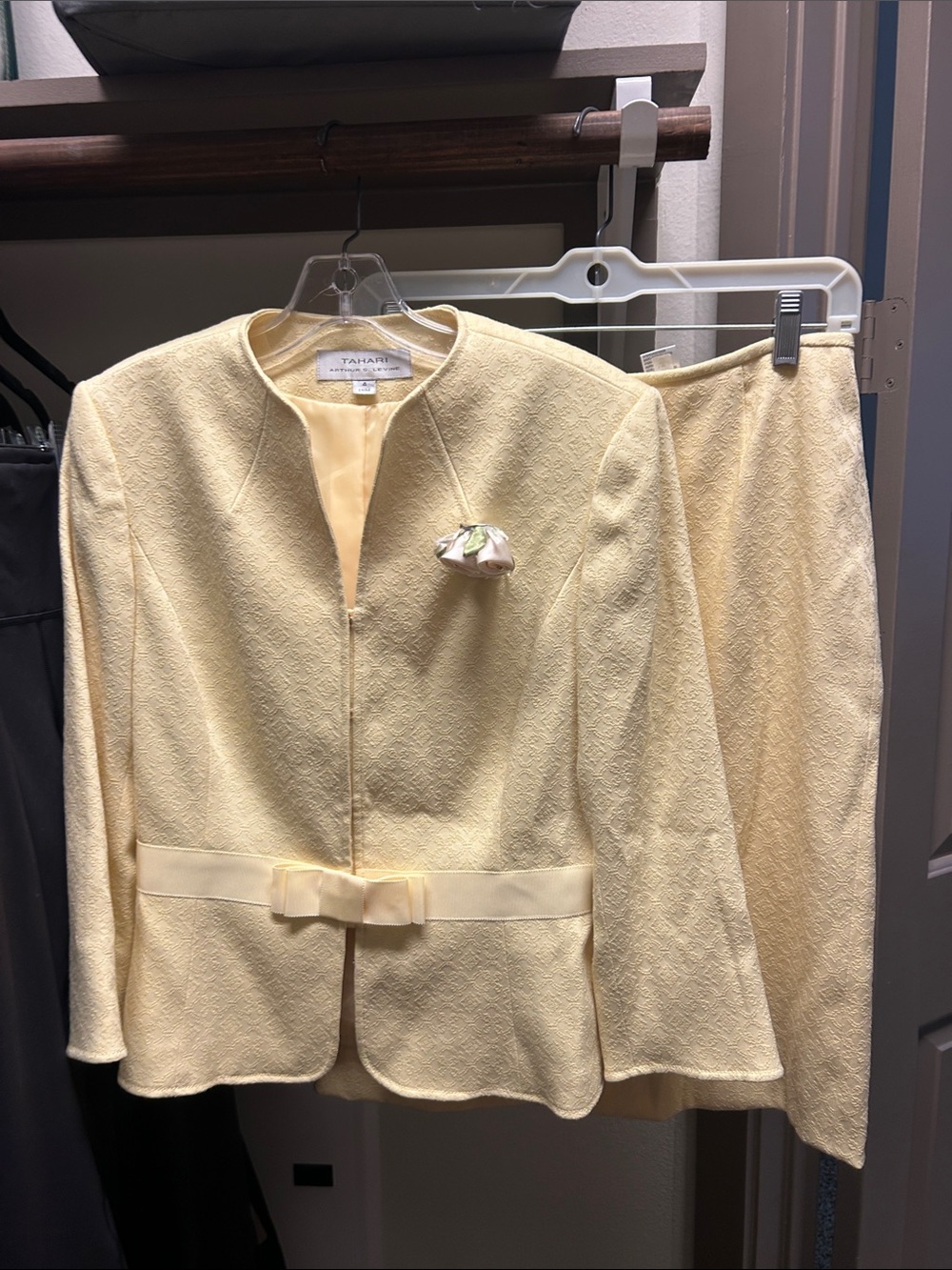 Tahari by ASL Women's Yellow Two-Piece Skirt Suit